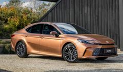 Toyota Camry hoàn toàn mới ra mắt tại Thái Lan, sắp cập bến Việt Nam