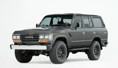 Ngắm chiếc Land Cruiser độ theo phong cách Porsche 911