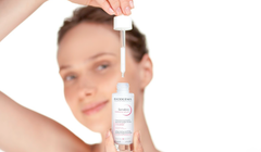 Serum chống lão hóa dịu nhẹ - Món quà 8/3 thiết thực cho nàng da nhạy cảm