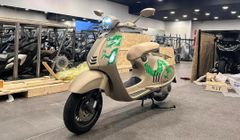 Vespa 946 Dragon đầu tiên về Việt Nam "hét giá" ngang Mercedes-Benz GLC