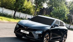 VinFast VF 7 không thua xe sang về vận hành và công nghệ an toàn