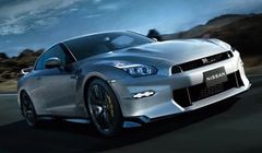 Nissan GT-R 2025 ít nâng cấp, giá từ 98.000 USD