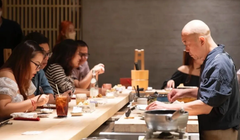 Omakase - Phong cách ăn lạ được Trấn Thành và giới nhà giàu Việt cực ưa chuộng: Không được chọn món, không biết trước giá... nhưng số tiền phải trả gây choáng!