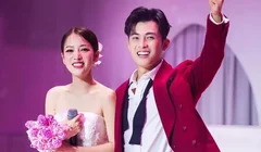 Dàn Anh trai say hi bấn loạn khi được vợ chồng Puka - Gin Tuấn Kiệt "phát cơm"