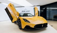 Lương Bằng Quang và Ngân 98 tậu xế Maserati MC20 Cielo đầu tiên tại Việt Nam