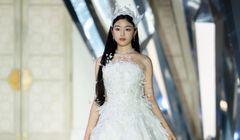 Lọ Lem "xé truyện bước ra", lần đầu catwalk trong show diễn của NTK Chung Thanh Phong