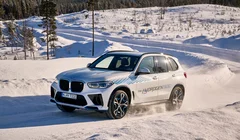 Toyota và BMW lập liên minh sản xuất xe chạy bằng hydro