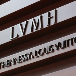 Tập đoàn LVMH ghi nhận doanh thu ngưỡng mộ trong 9 tháng đầu năm