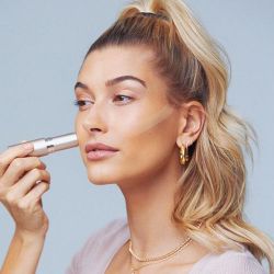 Hailey Bieber chia sẻ thông tin về thương hiệu làm đẹp Rhode