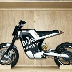 Burberry bắt tay cùng DAB Motors ra mắt dòng xe máy điện đô thị bảo vệ môi trường