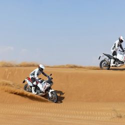 Ducati ra mắt xe địa hình mới "DesertX 2022"- Chiến binh mới của tính đồ đam mê tốc độ