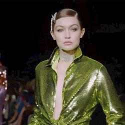 Tom Ford hào nhoáng trong bộ sưu tập Xuân/Hè 2022