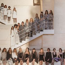 “Testament of Orpheus” nguồn cảm hứng bất tận cho BST Chanel Cruise 2022