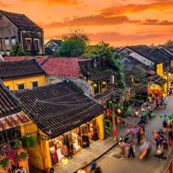 Phố cổ Hội An lọt top 10 điểm du lịch không có ô tô đẹp nhất thế giới