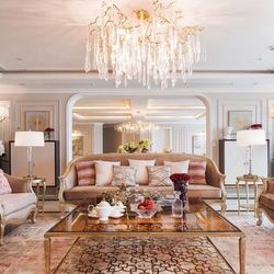 "Biệt thự trên không" rộng 300m2 của vợ chồng Hà Nội: Giá trị 13 tỷ đồng, phong cách tân cổ điển vừa sang vừa hút mắt