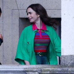 Emily In Paris mùa 2 - Cuộc sống chân thật hơn của cô nàng Emily tại Kinh đô thời trang