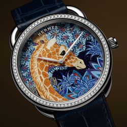 195 mảnh gỗ khảm thủ công trên mặt đồng hồ Hermès Arceau The Three Graces