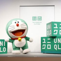 UNIQLO trao tặng 9.000 sản phẩm từ chương trình RE.UNIQLO cho trẻ vùng cao
