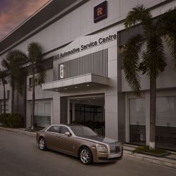 Rolls-Royce Motor Cars - Mở xưởng dịch vụ chính hãng tại TP. Hồ Chí Minh