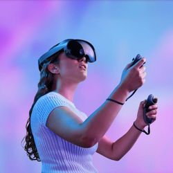 Meta ra mắt kính thực tế ảo Quest Pro VR có giá 1.500 USD