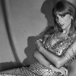 Taylor Swift hứa hẹn mang tới bất ngờ gì trong album phòng thu thứ 10 này?