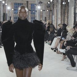 Alexandre Vauthier - Haute Couture Xuân Hè 2022: Uyển chuyển thướt tha