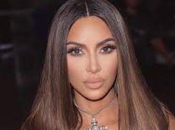 Kim Kardashian tiếp tục mở rộng kinh doanh sang lĩnh vực chăm sóc da