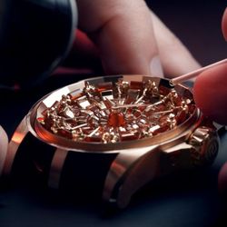 Roger Dubuis: Mang đến một định nghĩa mới cho những "chiếc máy thời gian"