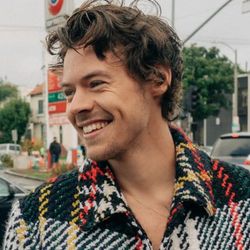 Harry Styles hé lộ thêm nhiều khía cạnh riêng tư trong album mới “Harry’s House”
