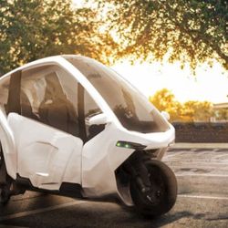 Xe máy điện có cabin của Motorbox - Mẫu xe máy độc nhất tại Việt Nam