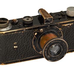 Leica 0-Series Prototype siêu hiếm dẫn đầu cuộc đấu giá kỷ niệm 20 năm