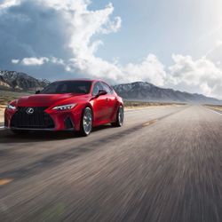 Lexus IS 500 F Sport Performance ra mắt tại Nhật Bản với động cơ V8