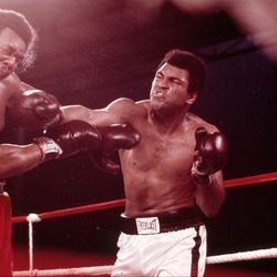 Chiếc đai WBC vô địch của Muhammad Ali được đấu giá 6,18 triệu USD