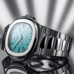 Patek Philippe Nautilus mặt số xanh Tiffany trên tay những ngôi sao nổi tiếng!