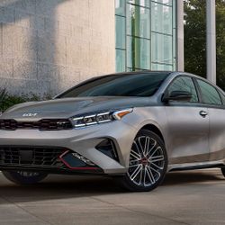 Kia Forte 2023 được nâng cấp nhẹ về trang bị công nghệ và an toàn
