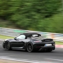 Porsche 718 Boxster Spyder RS chính thức lộ diện