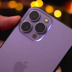 Cụm camera lớn của iPhone 14 Pro có kích thước lớn hơn dòng cũ