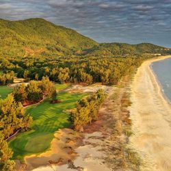 Hai sân golf miền Trung lọt Top 100 khu nghỉ dưỡng golf hàng đầu thế giới