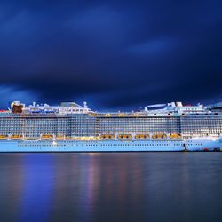 Royal Caribbean App – ứng dụng siêu tiện ích trên du thuyền Spectrum of the Seas