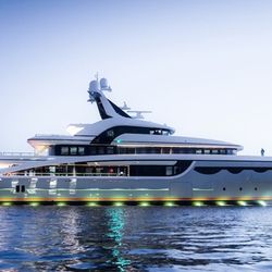 Điểm họp bí mật và cực kỳ riêng tư: Siêu du thuyền