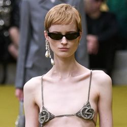 Thiết kế Thu Đông 2023 táo bạo của Gucci