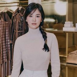 Tủ đồ hiệu của Song Hye Kyo toàn các hãng thời trang đình đám