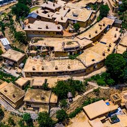 Du lịch Lư Tây Thành Tử Trung Quốc: Ngôi làng “tổ mối” 500 tuổi