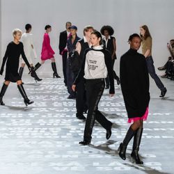 BST Helmut Lang Xuân-Hè 2024 đầu tiên của Peter Do tại Helmut Lang