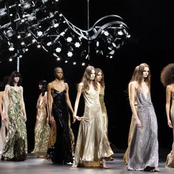 Celine Thu Đông 2023: Khi boho và rocker chic kết hợp cùng sequin