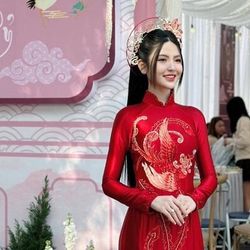 Nhan sắc xinh đẹp của cô dâu Chu Thanh Huyền trong lễ ăn hỏi với Quang Hải