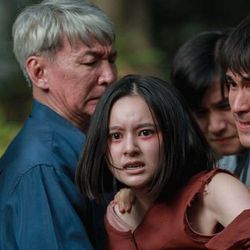 Phim kinh dị gây sốt MXH khiến netizen sợ run người, nam chính là mỹ nam “hoàn hảo tuyệt đối”