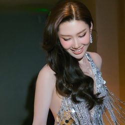Nhan sắc “không phải dạng vừa” của Thúy Ngân: Bùng nổ visual ngày đầu ra mắt phim điện ảnh mới