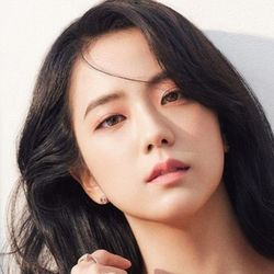 Jisoo (BlackPink): Gương mặt “độc bản” được các thương hiệu cao cấp săn đón