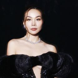 Ai là huyền thoại thời trang Việt?